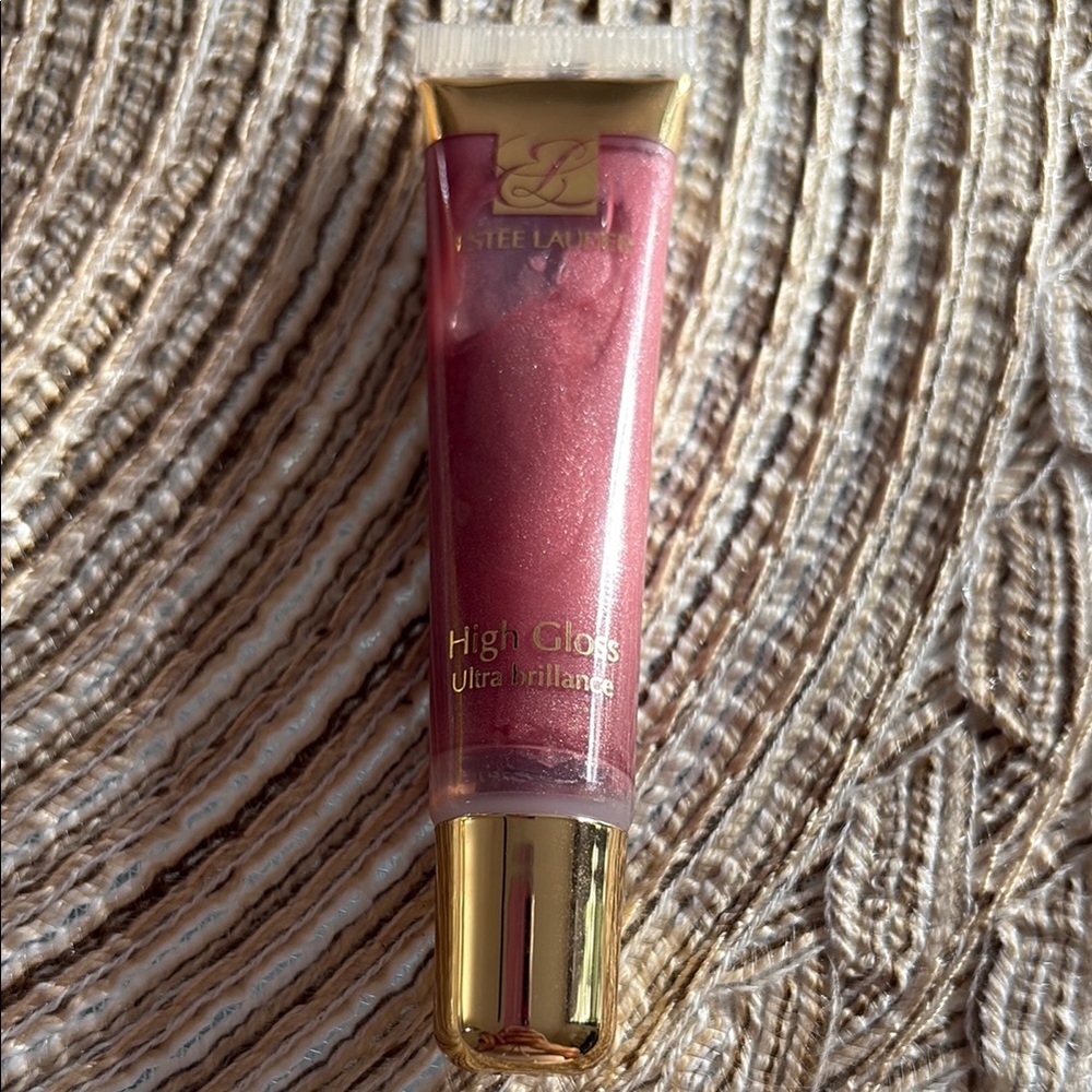Ester Lauder High Gloss Ultra Brilliance Lipgloss in Berry new - Picture 2 of 3